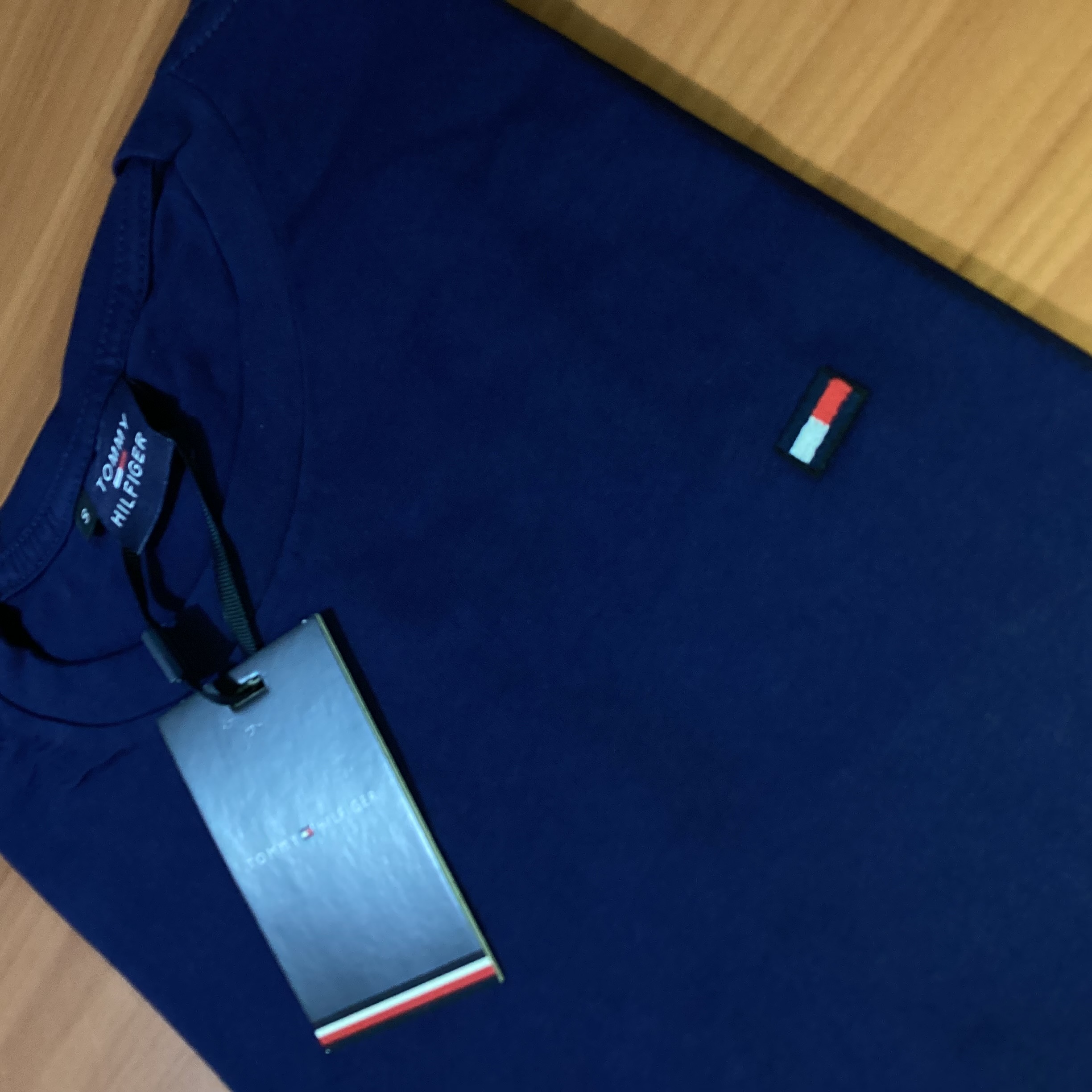 Foto 2 de CAMISA PERUANA BÁSICA TOMMY HILFIGER