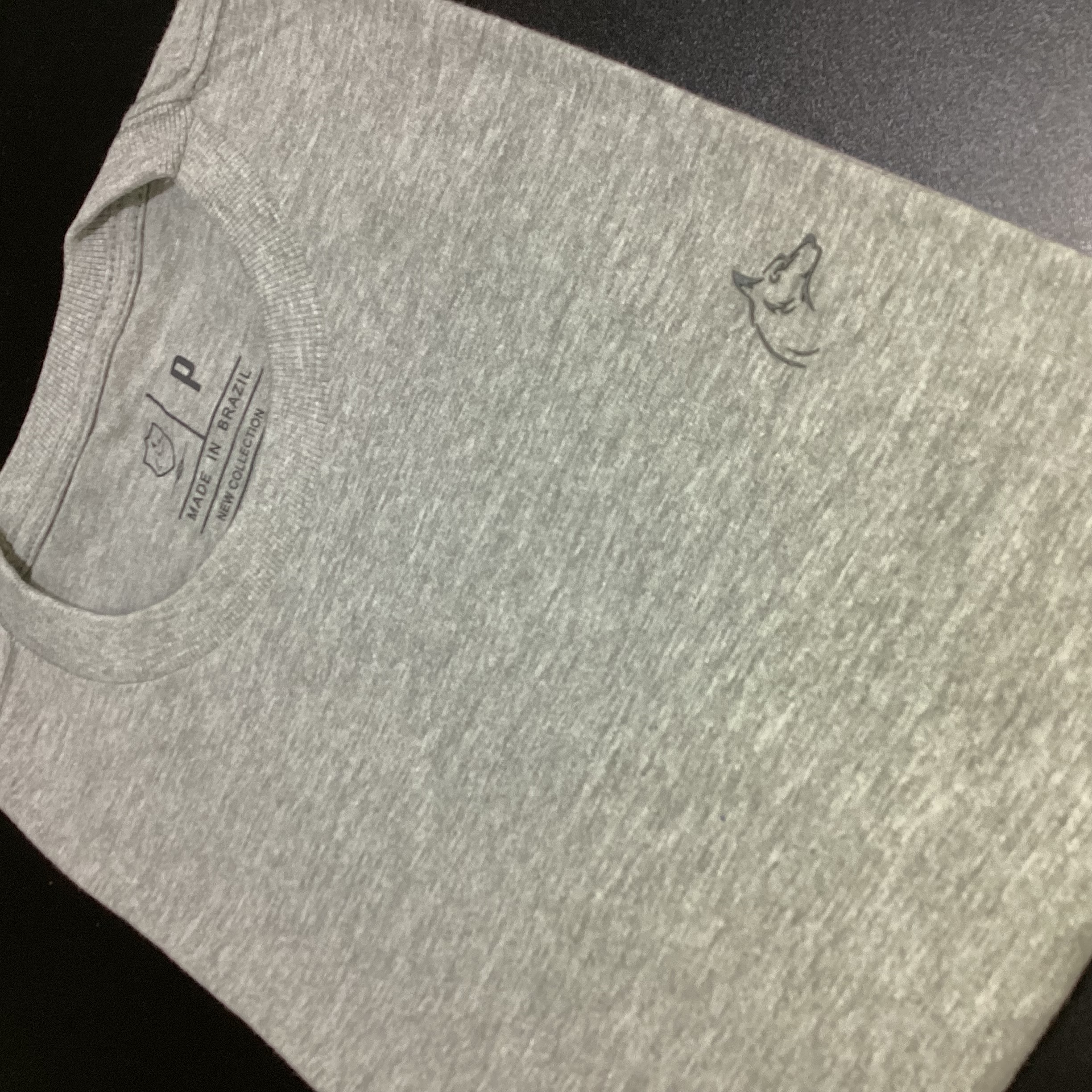 Foto 2 de CAMISA PERUANA BÁSICA LOBO