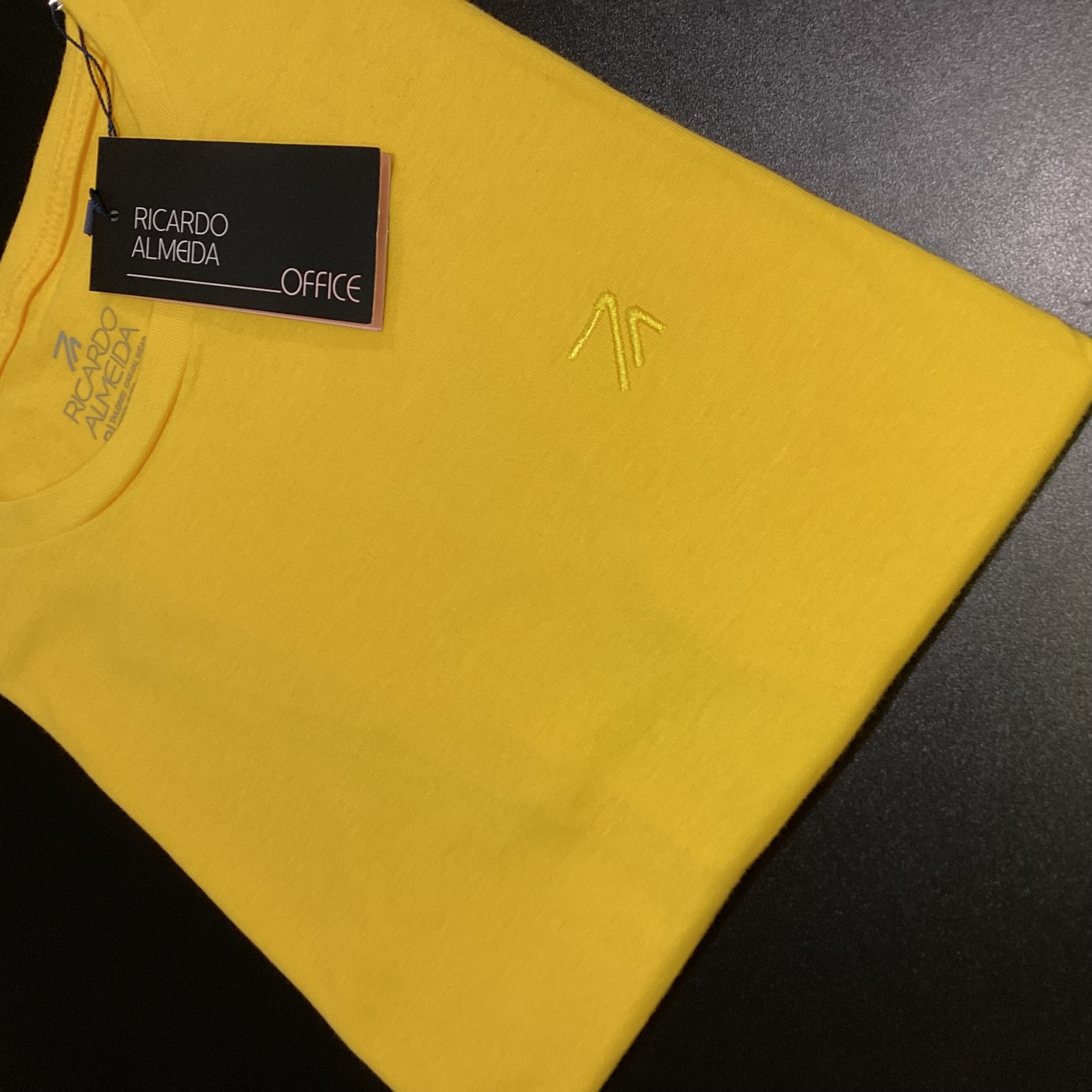 Foto 2 de CAMISA PERUANA BÁSICA RICARDO ALMEIDA