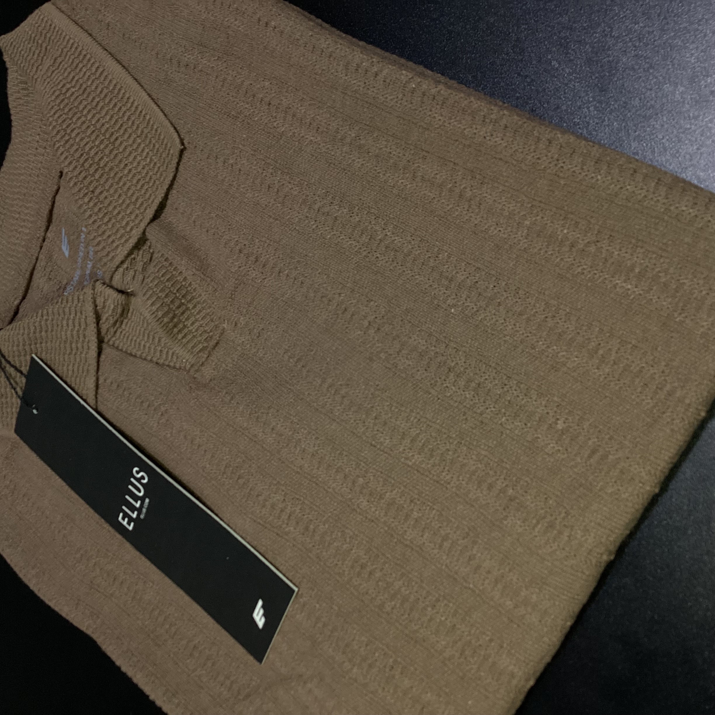 Foto 2 de CAMISA POLO TEXTURIZADA GOLA V ELLUS