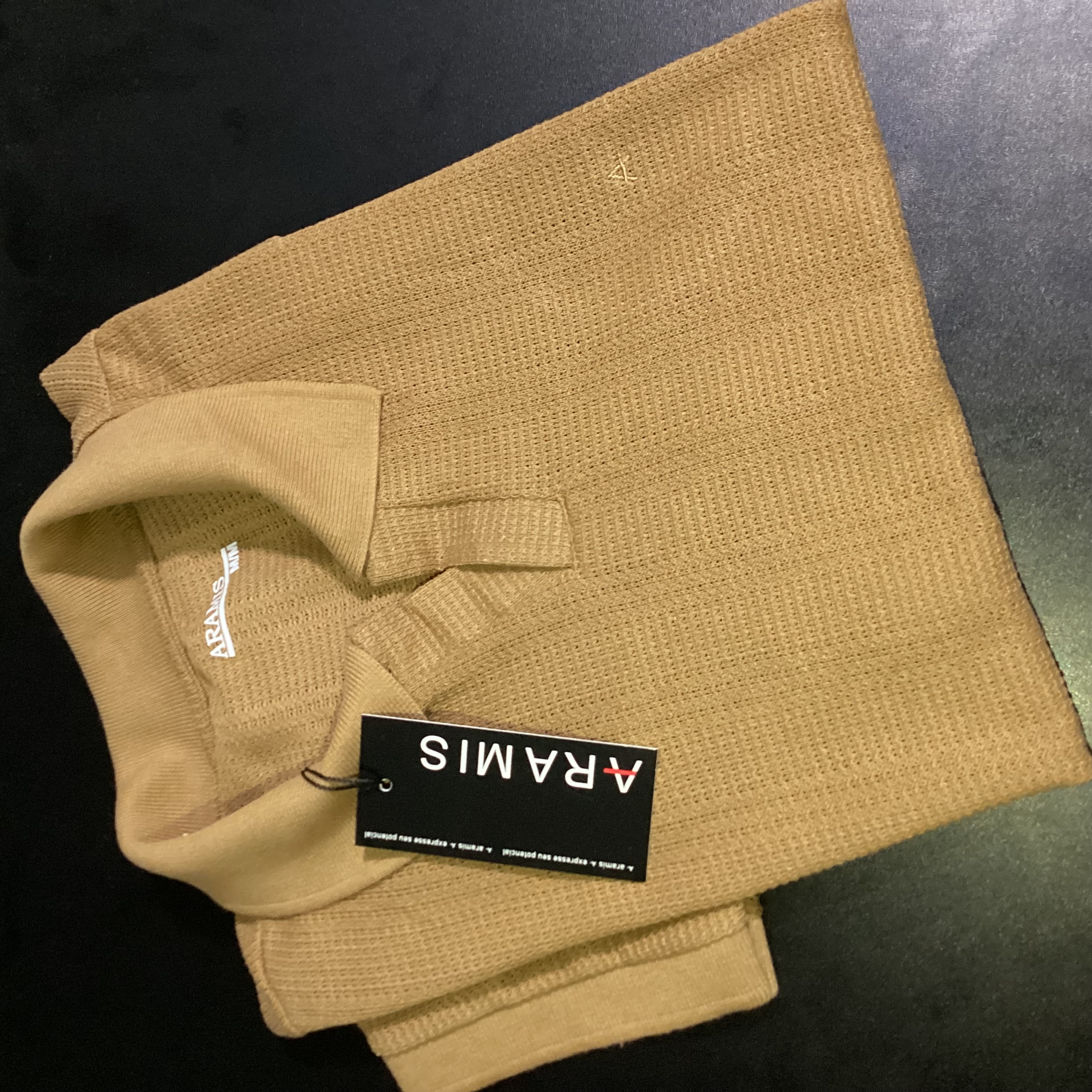 CAMISA POLO GOLA V TEXTURIZADA ARAMIS