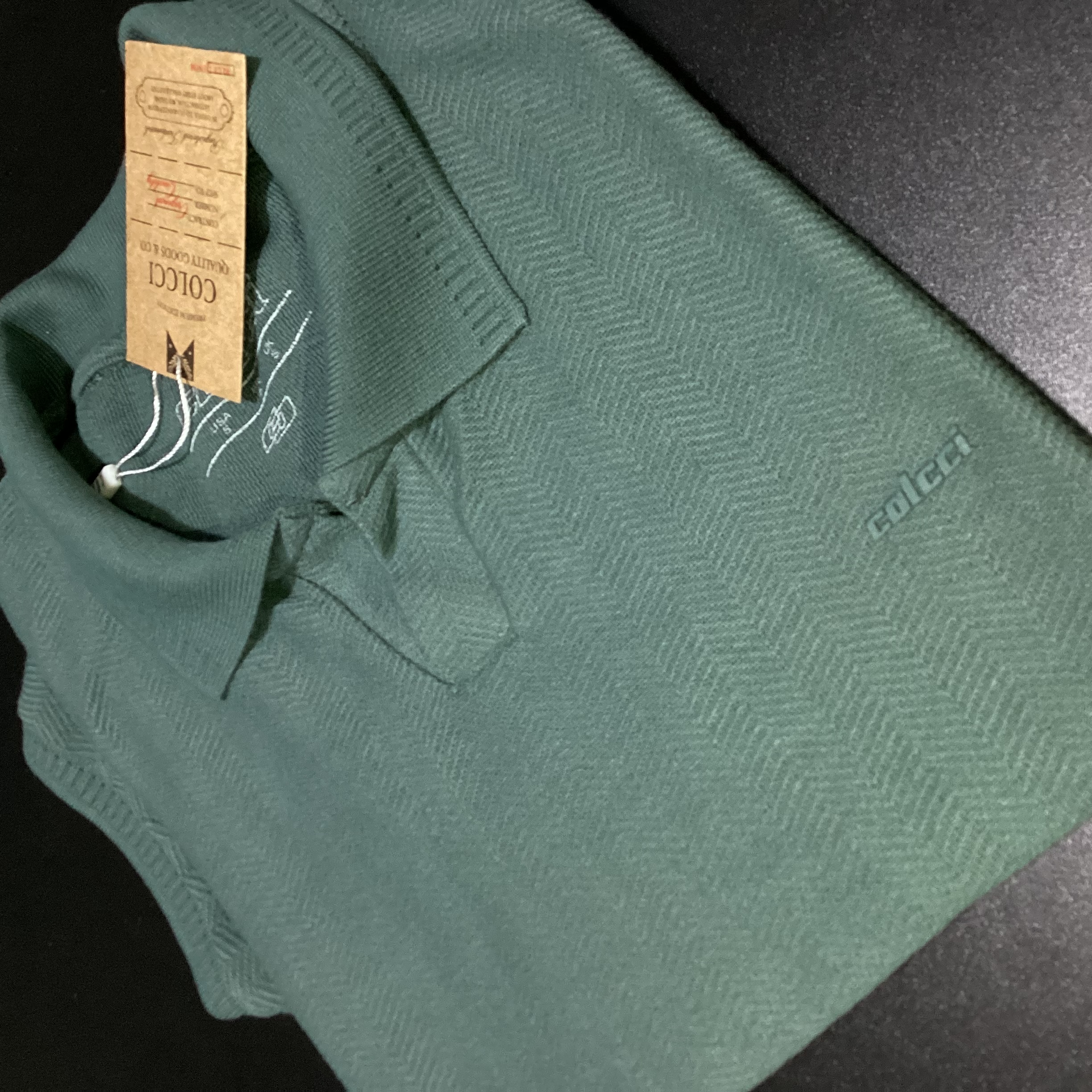Foto 2 de CAMISA POLO GOLA V TEXTURIZADA COLCCI